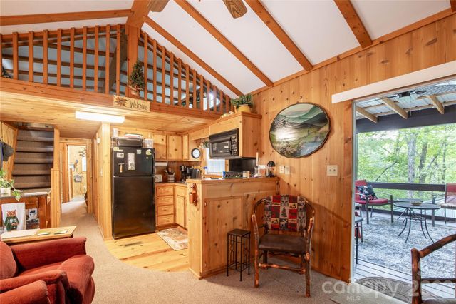 21 Bear Cub Drive, Spruce Pine, NC 28777