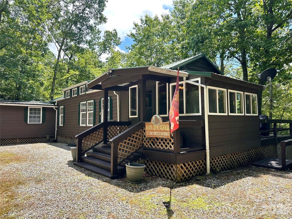 21 Bear Cub Drive, Spruce Pine, NC 28777