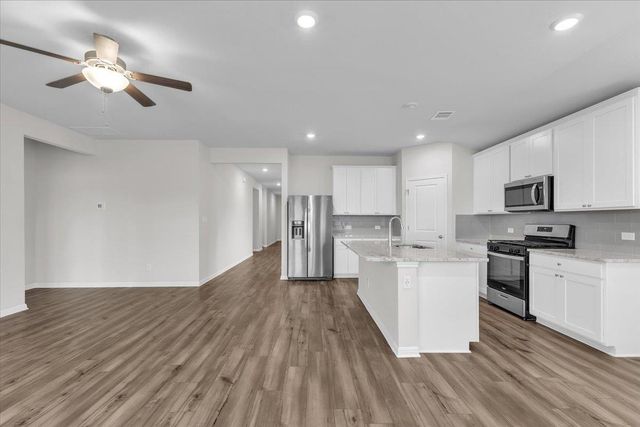 405 Grasslands TRL, Hutto, TX 78634