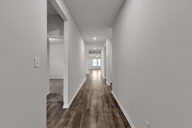 405 Grasslands TRL, Hutto, TX 78634