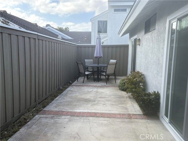 16 Amberleaf, Irvine, CA 92614