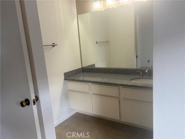 16 Amberleaf, Irvine, CA 92614