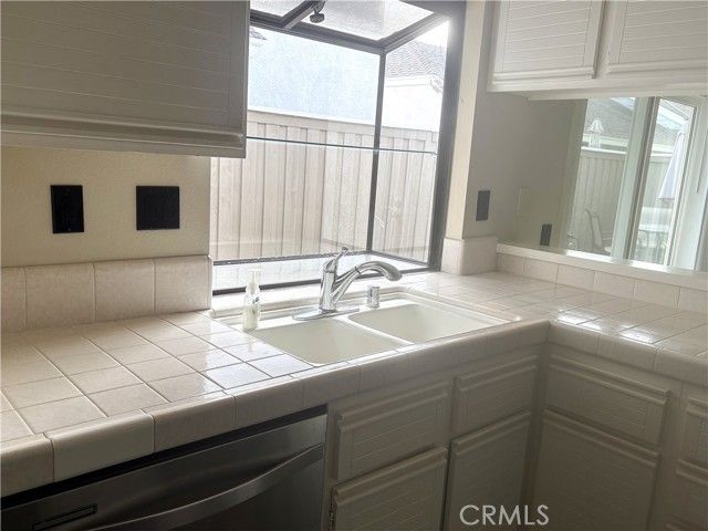 16 Amberleaf, Irvine, CA 92614