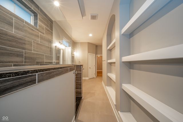 2105 Granville Drive, Westfield, IN 46074