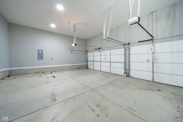 2105 Granville Drive, Westfield, IN 46074