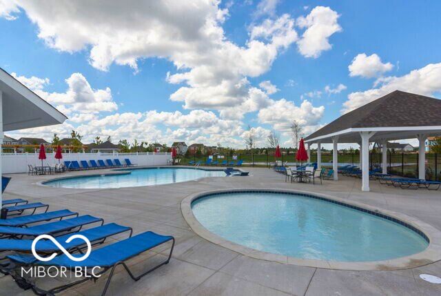 2105 Granville Drive, Westfield, IN 46074