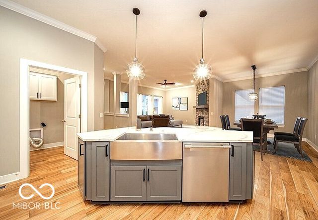 2105 Granville Drive, Westfield, IN 46074