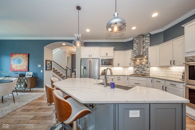 2105 Granville Drive, Westfield, IN 46074