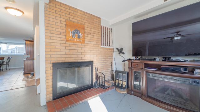 6318 Garfield Street, Merrillville, IN 46410