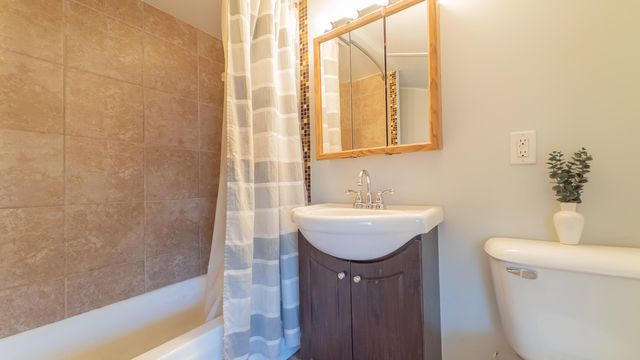 6318 Garfield Street, Merrillville, IN 46410