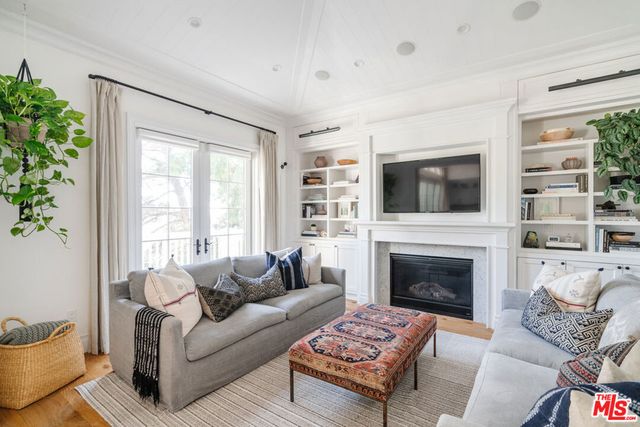 1226 Monument Street, Los Angeles, CA 90272
