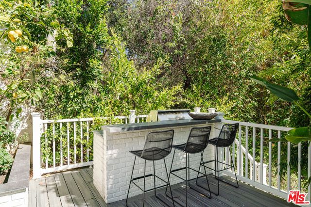 1226 Monument Street, Los Angeles, CA 90272