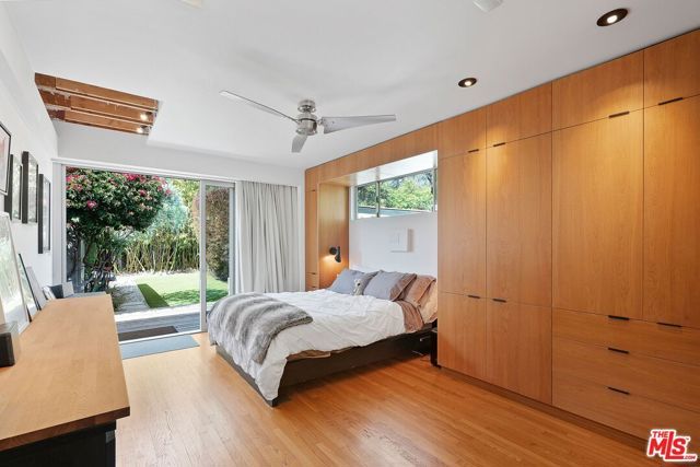 1666 S Curson Avenue, Los Angeles, CA 90019