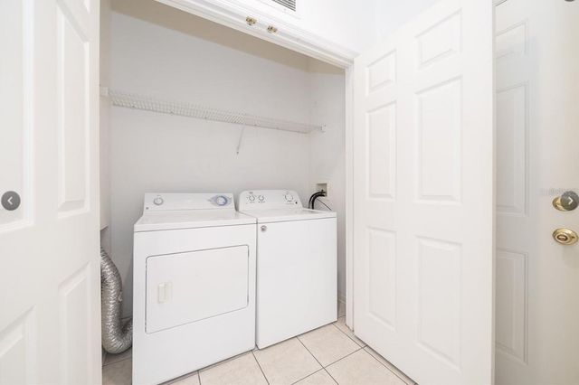 6166 STEVENSON DRIVE 302, Orlando, FL 32835