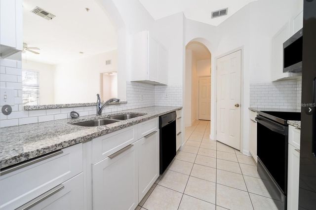 6166 STEVENSON DRIVE 302, Orlando, FL 32835