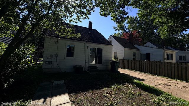 3404 Edgewood Street, Dearborn, MI 48124