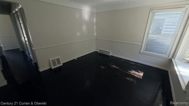 3404 Edgewood Street, Dearborn, MI 48124