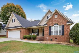 1204 Crestbrook Drive, Albertville, AL 35950