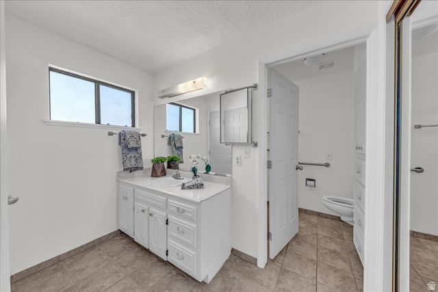 220 S VALLEY VIEW DR, St. George, UT 84770