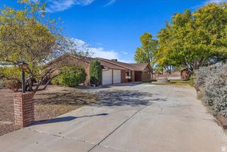 220 S VALLEY VIEW DR, St. George, UT 84770