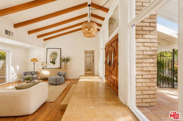 3160 Sepulveda Boulevard, Sherman Oaks, CA 91403