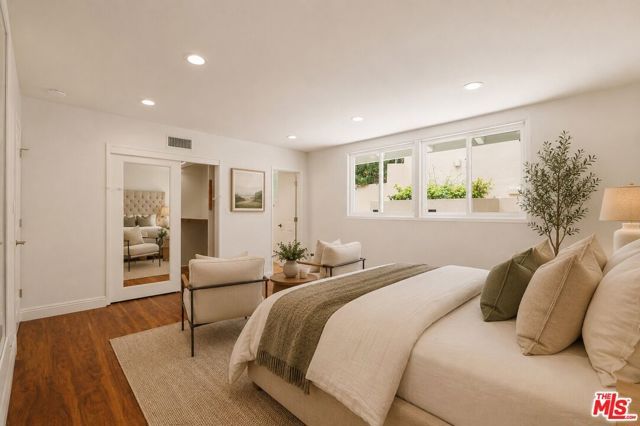3160 Sepulveda Boulevard, Sherman Oaks, CA 91403