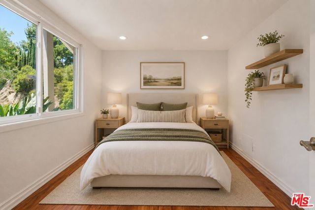 3160 Sepulveda Boulevard, Sherman Oaks, CA 91403