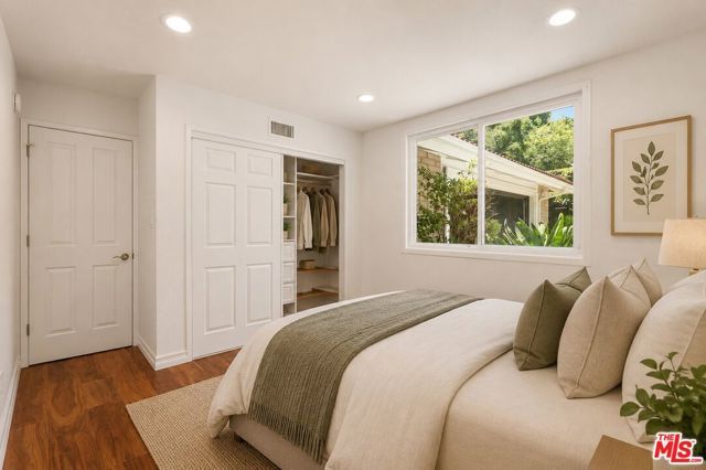 3160 Sepulveda Boulevard, Sherman Oaks, CA 91403