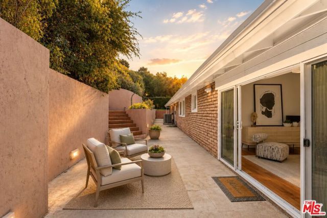 3160 Sepulveda Boulevard, Sherman Oaks, CA 91403