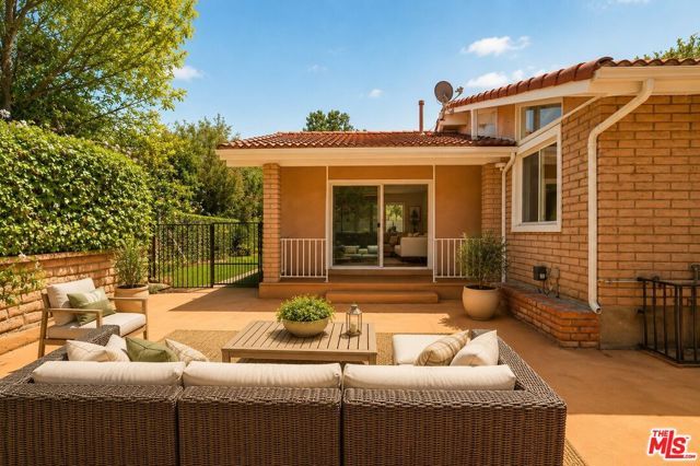 3160 Sepulveda Boulevard, Sherman Oaks, CA 91403