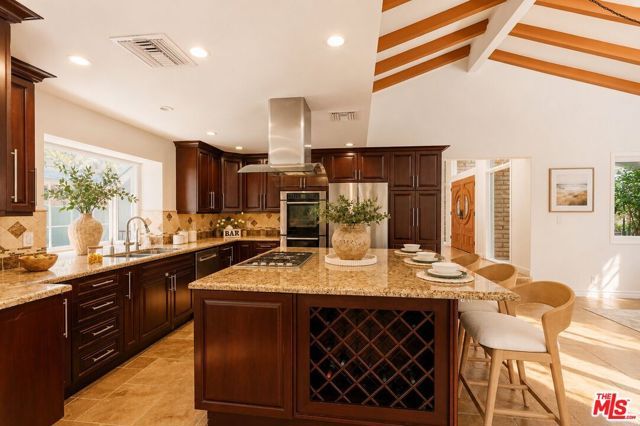 3160 Sepulveda Boulevard, Sherman Oaks, CA 91403