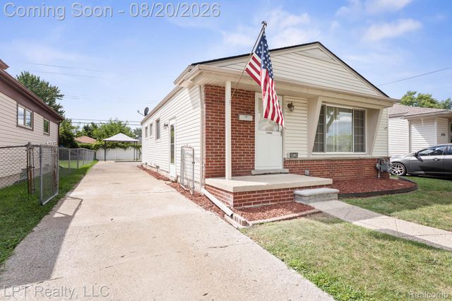 14124 Pearl Street, Southgate, MI 48195