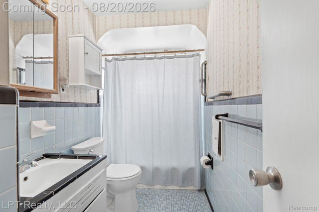 14124 Pearl Street, Southgate, MI 48195