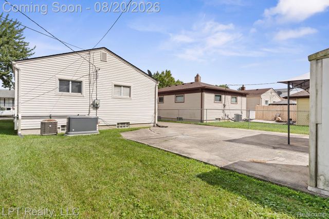 14124 Pearl Street, Southgate, MI 48195