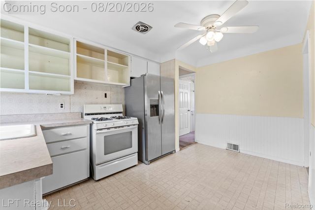 14124 Pearl Street, Southgate, MI 48195