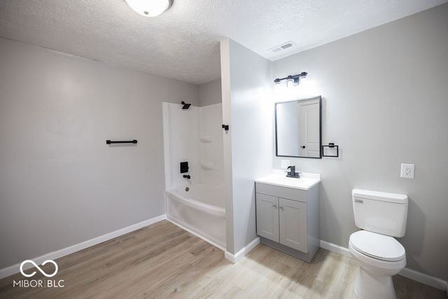 708 S Anderson Street, Elwood, IN 46036