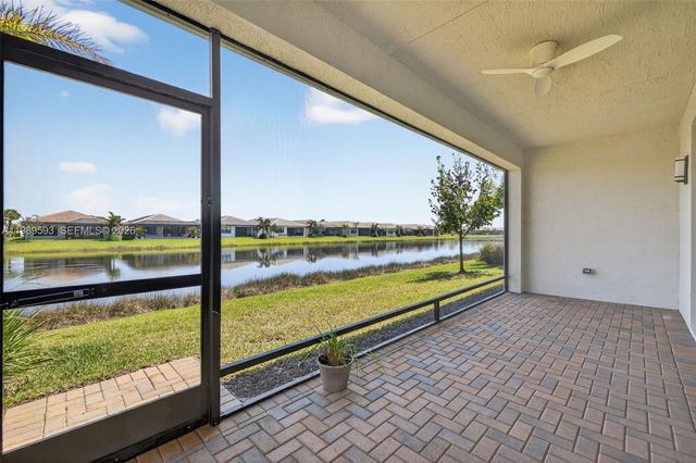 12551 SW Blue Mangrove Pkwy, Port St. Lucie, FL 34987