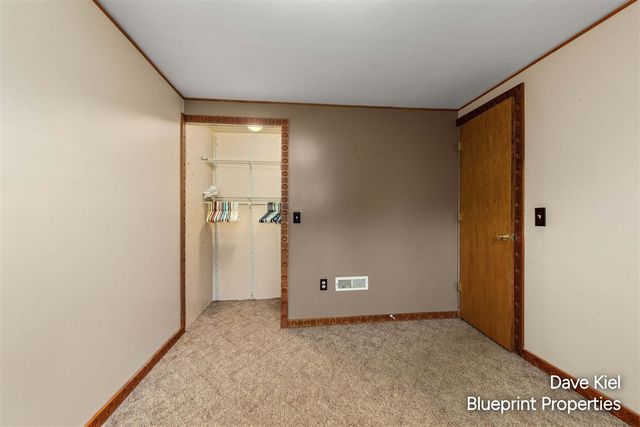 131 Manor Drive, Middleville, MI 49333