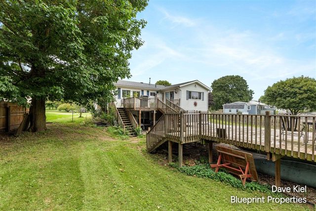 131 Manor Drive, Middleville, MI 49333