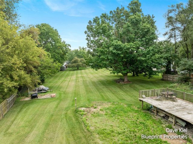 131 Manor Drive, Middleville, MI 49333