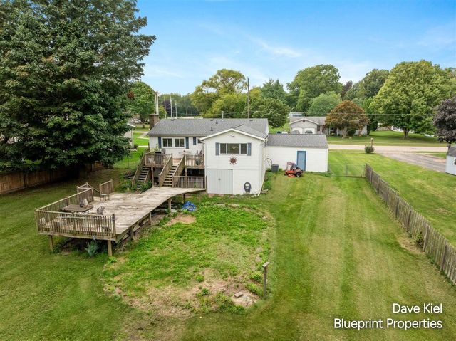 131 Manor Drive, Middleville, MI 49333