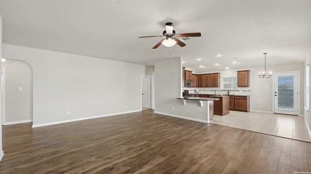 301 Creekview Way, New Braunfels, TX 78130