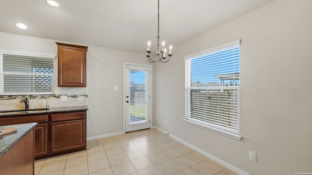 301 Creekview Way, New Braunfels, TX 78130