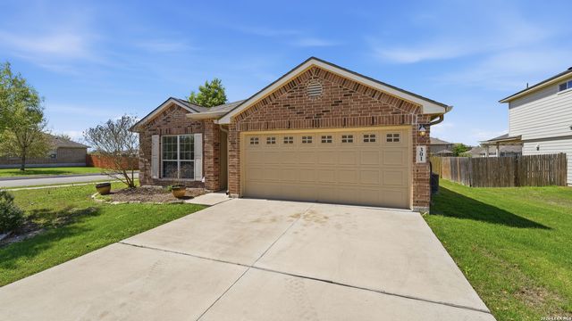 301 Creekview Way, New Braunfels, TX 78130
