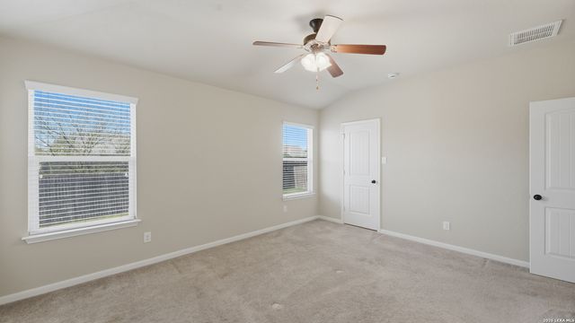 301 Creekview Way, New Braunfels, TX 78130