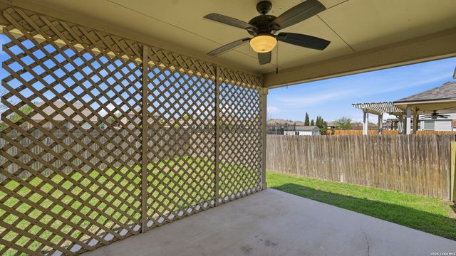 301 Creekview Way, New Braunfels, TX 78130