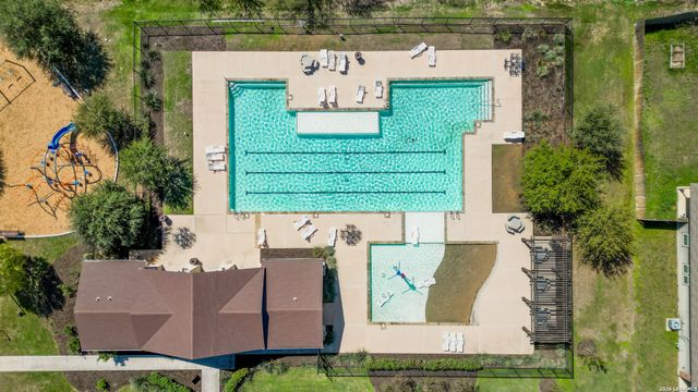 301 Creekview Way, New Braunfels, TX 78130