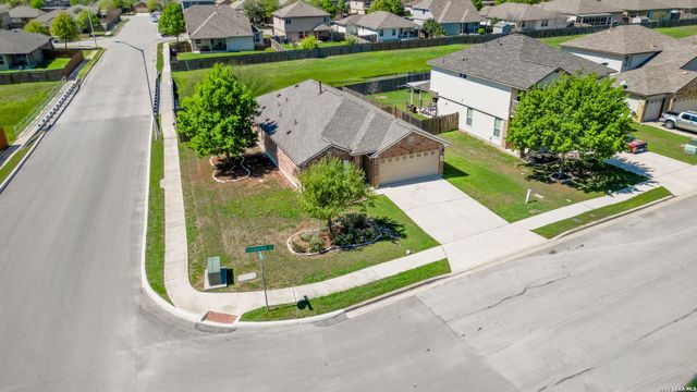 301 Creekview Way, New Braunfels, TX 78130
