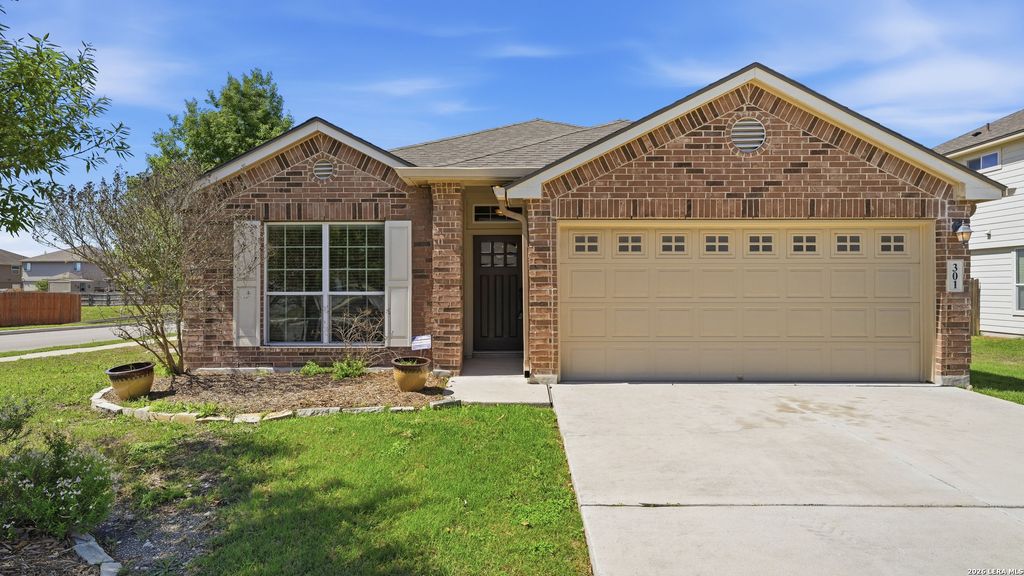 301 Creekview Way, New Braunfels, TX 78130