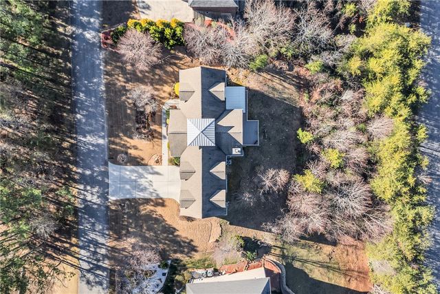 420 Packs Mountain Ridge Road, Taylors, SC 29687